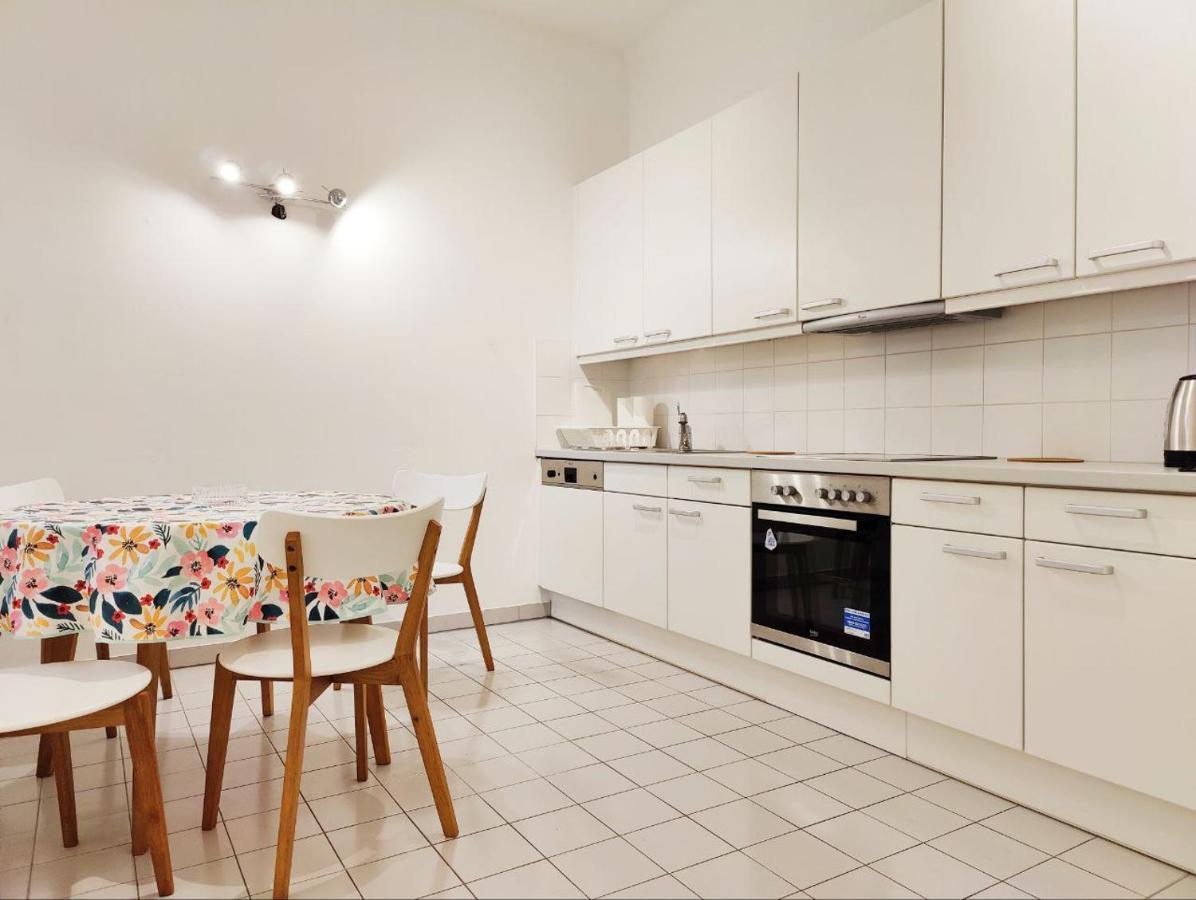 Central Mariahilfer Apartment 4 Min To The City Shopping Center And Schoenbrunn Palace 维也纳 外观 照片