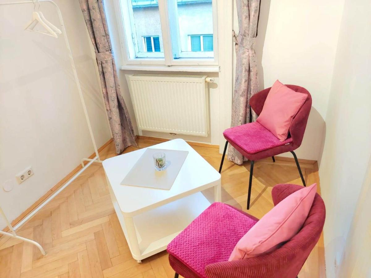 Central Mariahilfer Apartment 4 Min To The City Shopping Center And Schoenbrunn Palace 维也纳 外观 照片